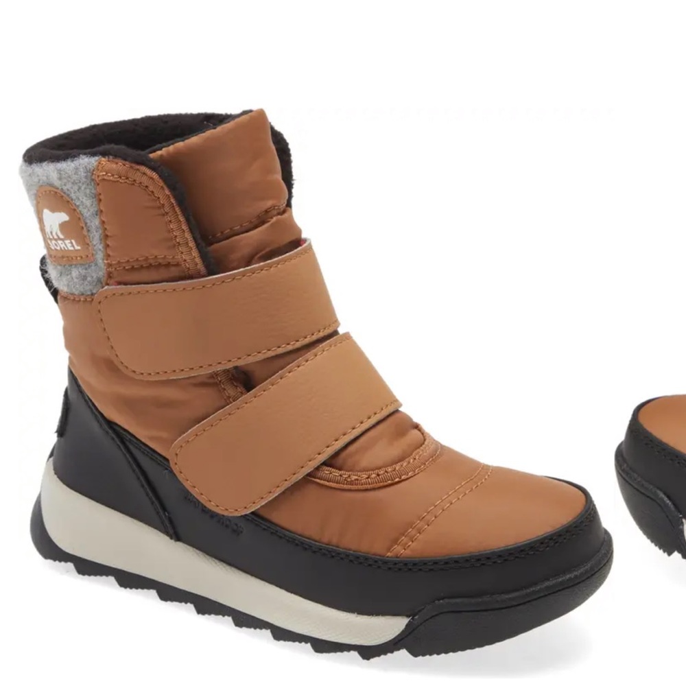 SOREL🍁🍂Whitney II Short Insulated waterproof size 13 kids